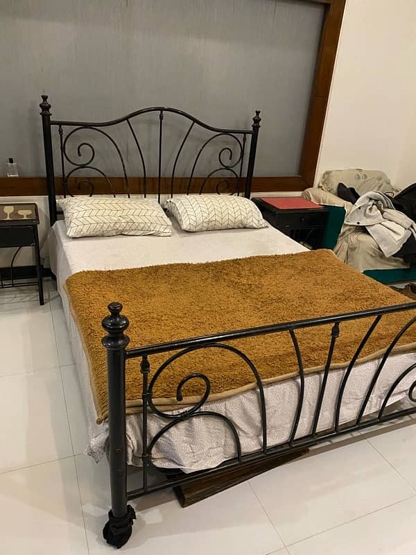 Elegant Wrought Iron Queen Size Bed with Two Matching Side Tables 7