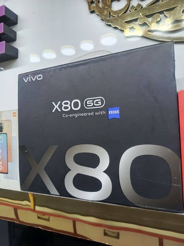 vivo x 80 pro 12gb ram 256 gb storage 7