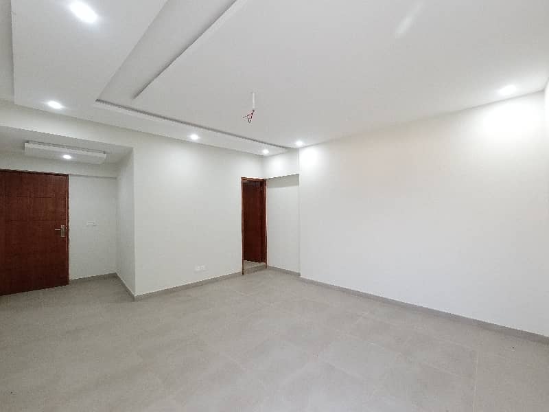 Brand New Penthouse Available For Sale In Capital Residencia 8