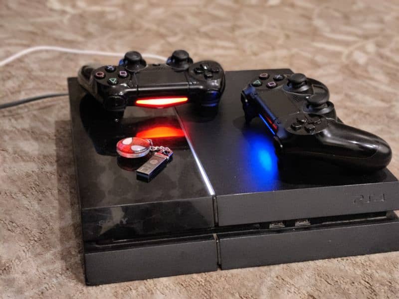 PS4 9.00 Jailbreak 1Tb with 2 Controllers 2