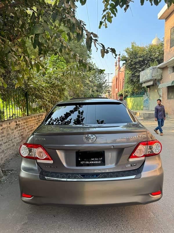 Toyota Corolla Altis SR sunroof 1