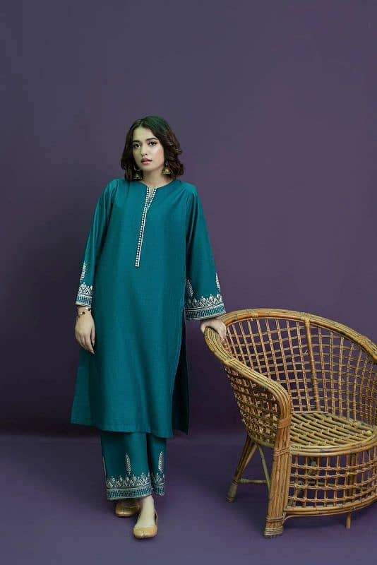 *Jazmin Most Hit Article Embroidered Khaddar 2Pc* 4