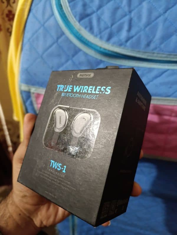 Original Remax true wireless earbuds 5