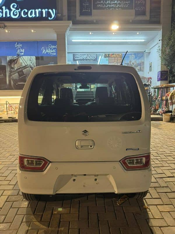 Suzuki Wagon R hybrid  2022 ( fuel average 25+] I'm city 9