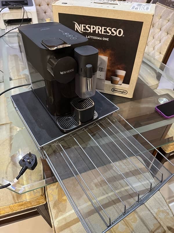 Nespresso LATTISSIMA ONE 1