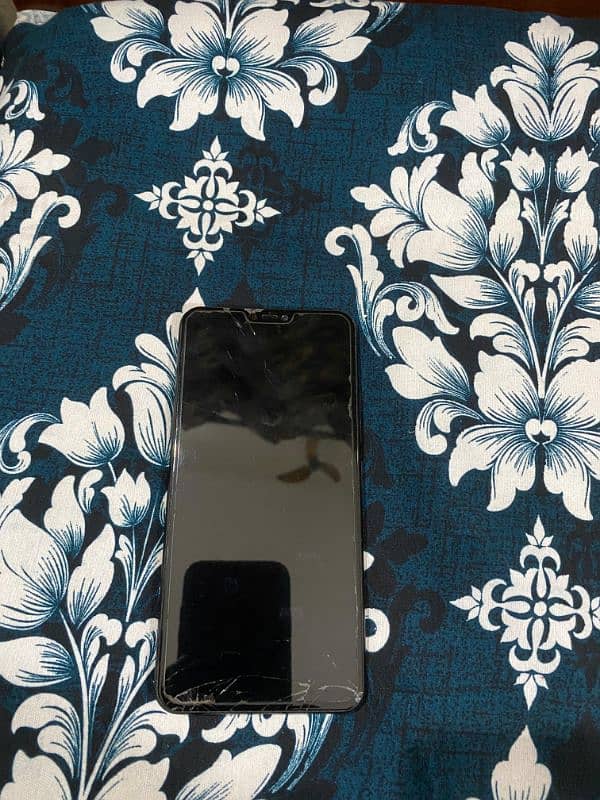 Vivo v9 in good condition for sale 4/6 3