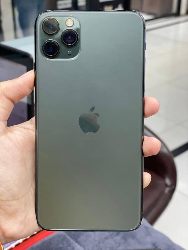 iphone 11 pro with box 1