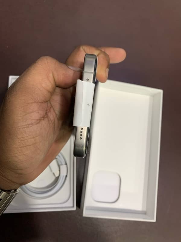 iphone 15 pro max 256gb approved 4