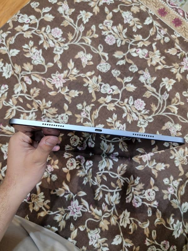 Apple IPad Pro M2 12.9 6th generation. 3