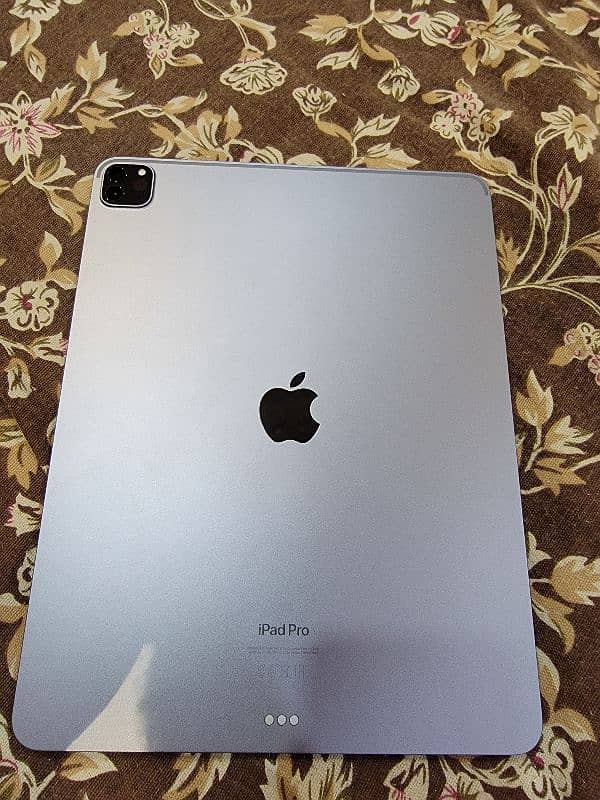 Apple IPad Pro M2 12.9 6th generation. 4