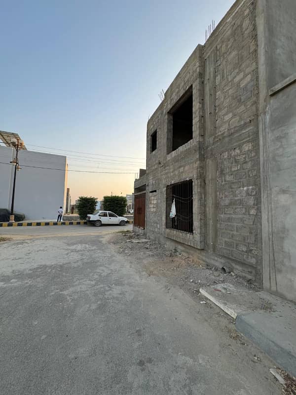 Alize garden Corner 40 Feet Road Facing structure For Sale 4