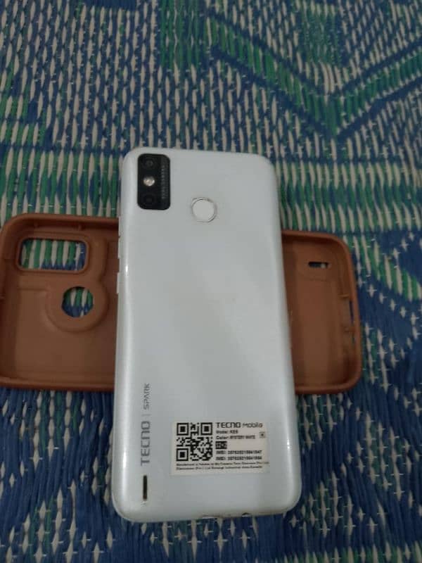 Tecno Spark 6 Go 2