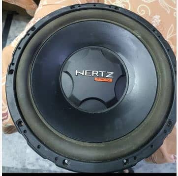 Hertz Car Woofer 1