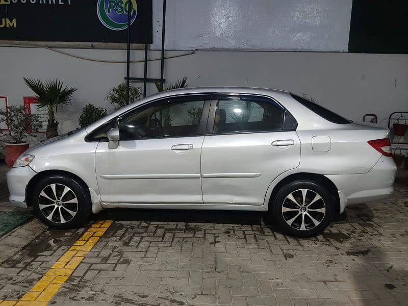 Honda City IDSI 2004 5