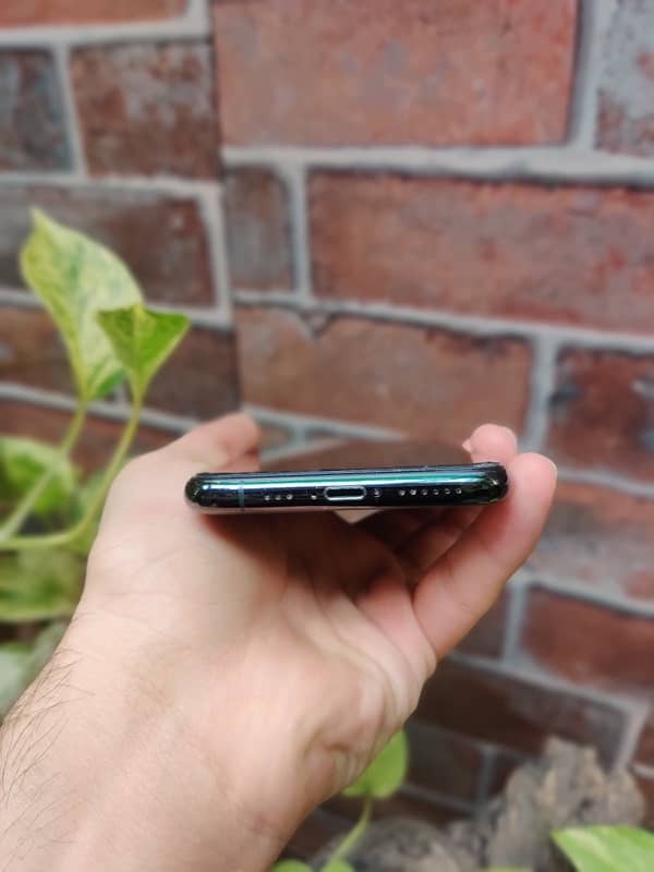 iPhone 11 Pro 256gb pta approved 0