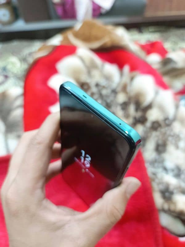 OPPO RENO 12F  8/256 GB  for sale only one day use. 5