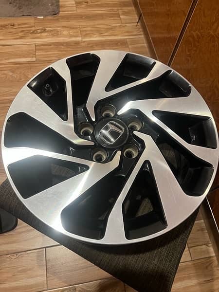 civic 2017 16 inches OEM rims 2