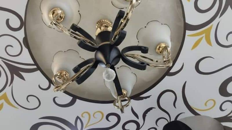 Chandelier 0