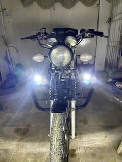 Suzuki gs150