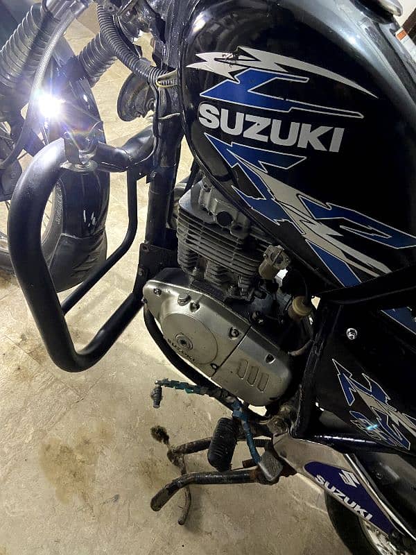 Suzuki gs150 7