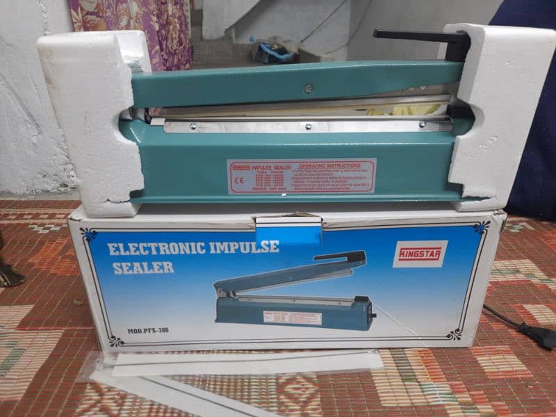 12" sealer machine 10/10 Best offer. urgent sale 1