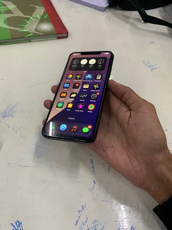 Iphone Xs Max Non PTA 4