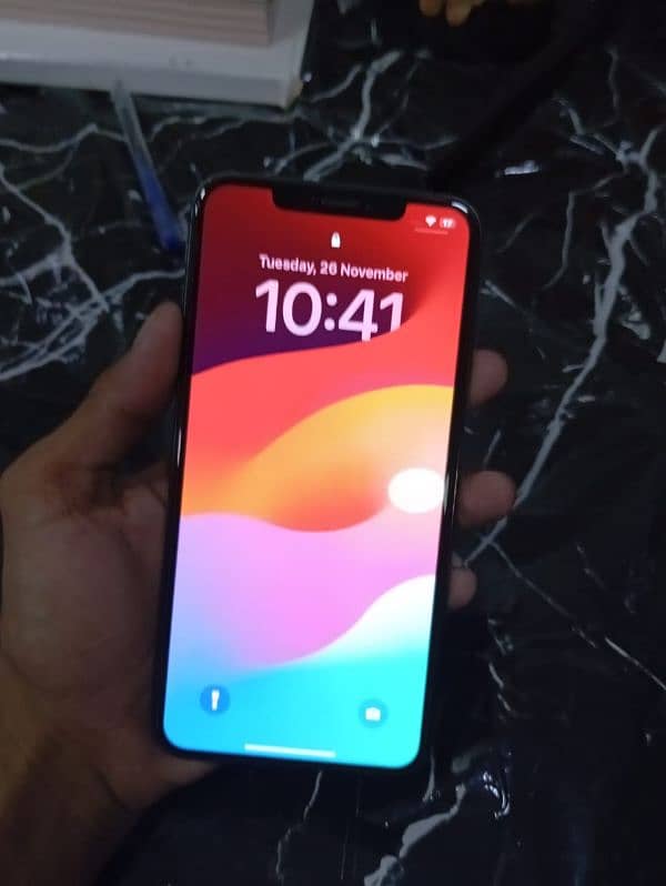 iphone Xs max non pta condition 10/10 1