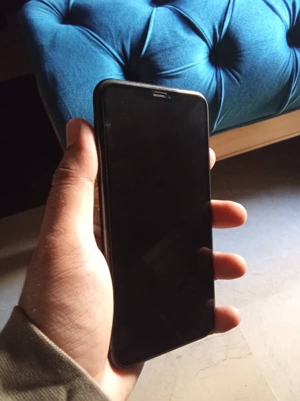 iPhone 11 Pro Max Non-PTA (Scom) 5