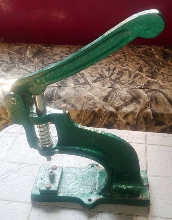 button making machine 0