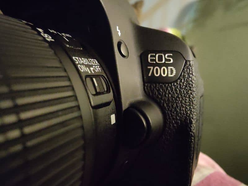 Canon 700d DSLR CAMERA in Mint Condition 0