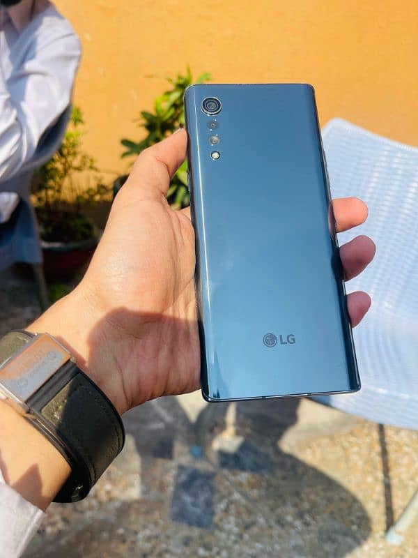 Lg velvt 5G ,128GB PTA approved . . . . 10/10 condition. 1