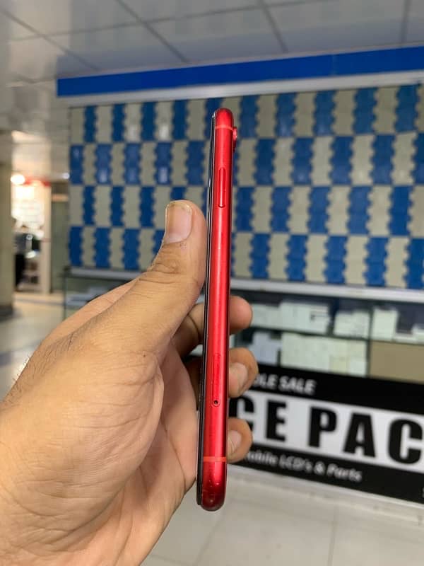 Iphone XR 64 GB PTA APPROVED 2