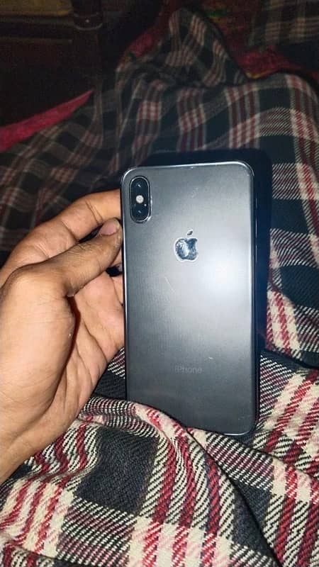 IPHONE X NON PTA (64)GB 1