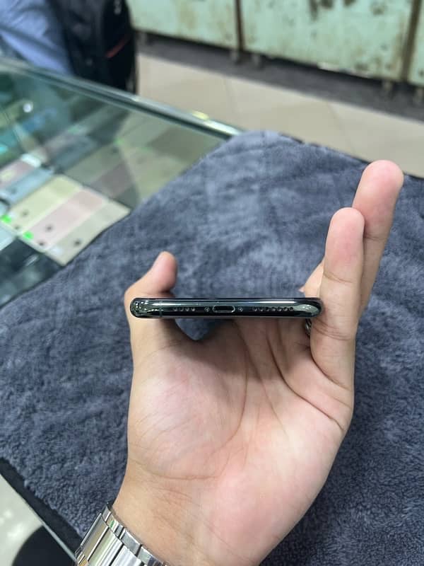 iphone 11 pro max 64gb jv 4