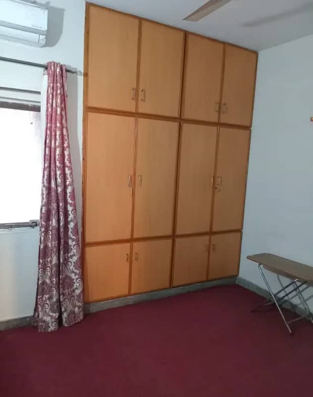 G-11/4 E-Type First Floor Flat For Rent 3