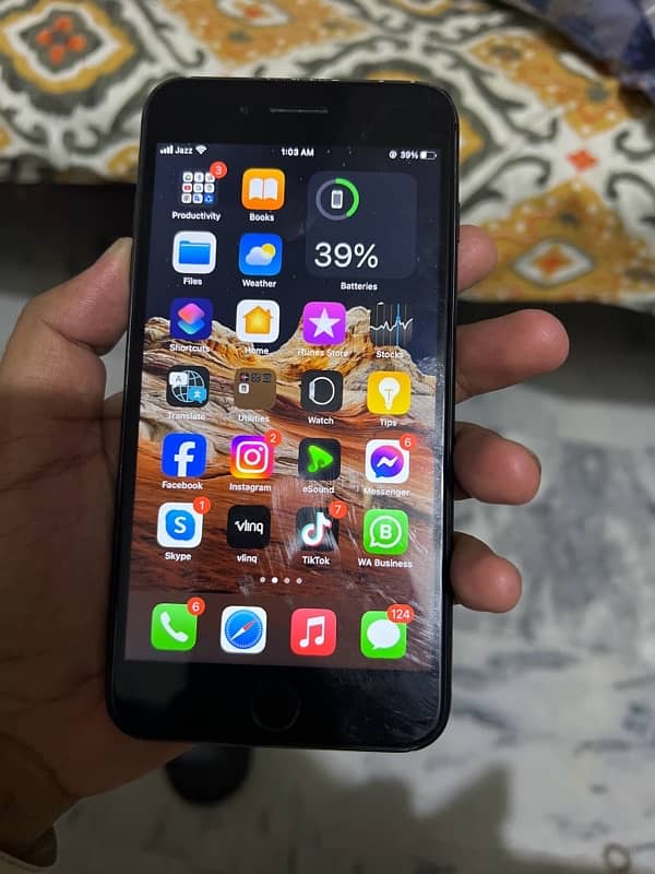 iPhone 7plus | 10 by 7 black  colour 128gb 0