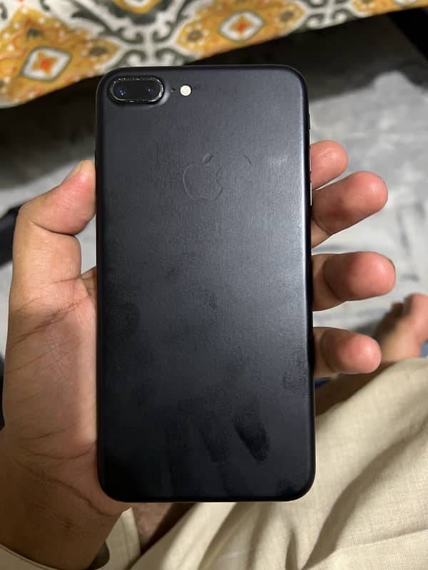 iPhone 7plus | 10 by 7 black  colour 128gb 2