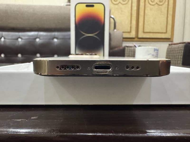 iphone 14 pro gold colour 128GB 2