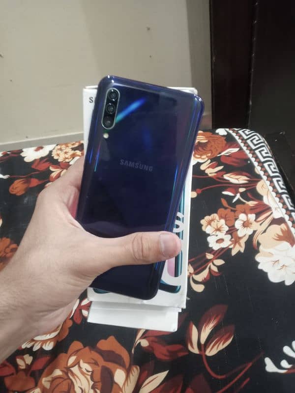 Samsung a30s 4 128 6