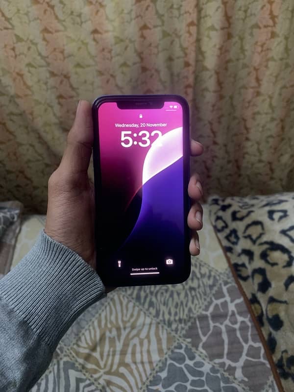 iPhone Xr converted in 13 pro max 3