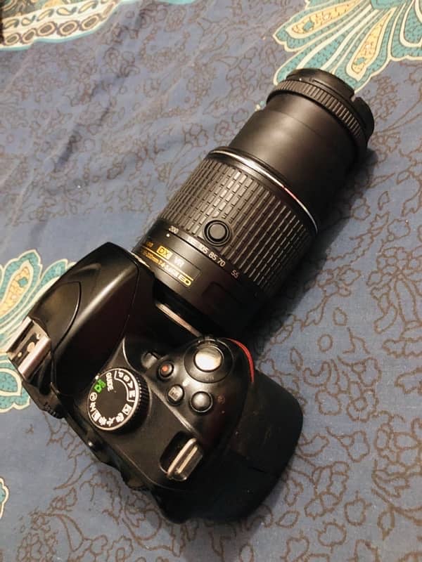 Nikon D3200 0