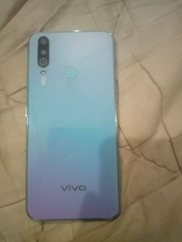 vivo y17 4