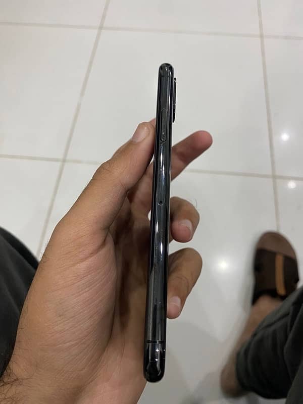 iphone XS PTA 3