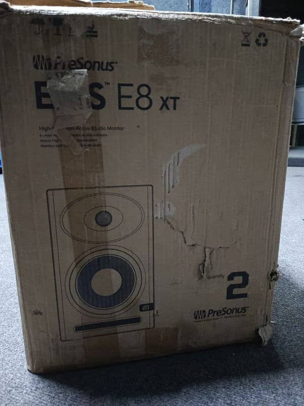 PreSonus Eris E8 XT 2-Way Active Near Field Studio Monitor 2