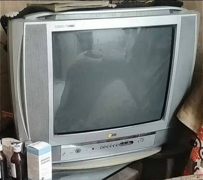 T. V heavy sound / boofer system / television / Tv trolley jambo 0