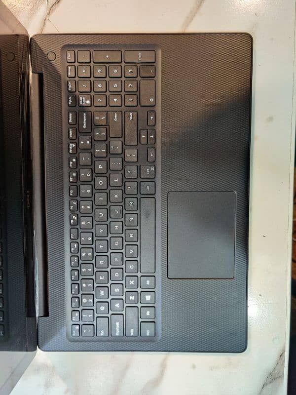 Dell Inspiron 3593 i7 10th Generation 1