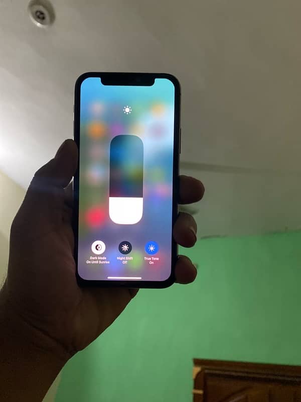 iphone 11 pro 64 gb non PTA 6