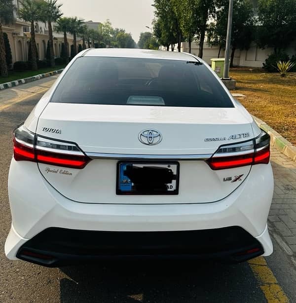 Toyota Corolla Altis 1.6 X limited edition 2022 1