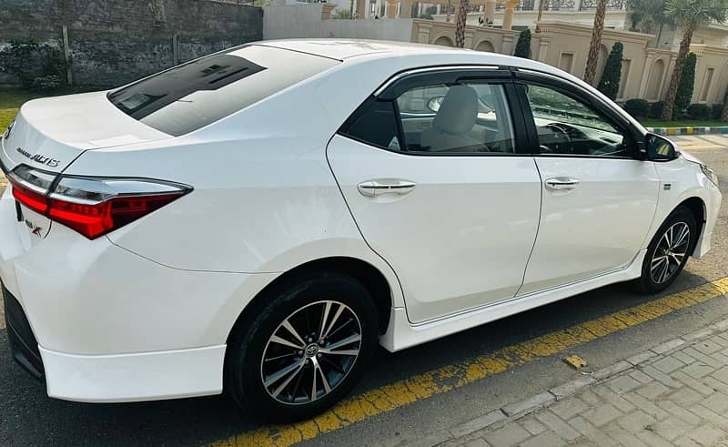 Toyota Corolla Altis 1.6 X limited edition 2022 2