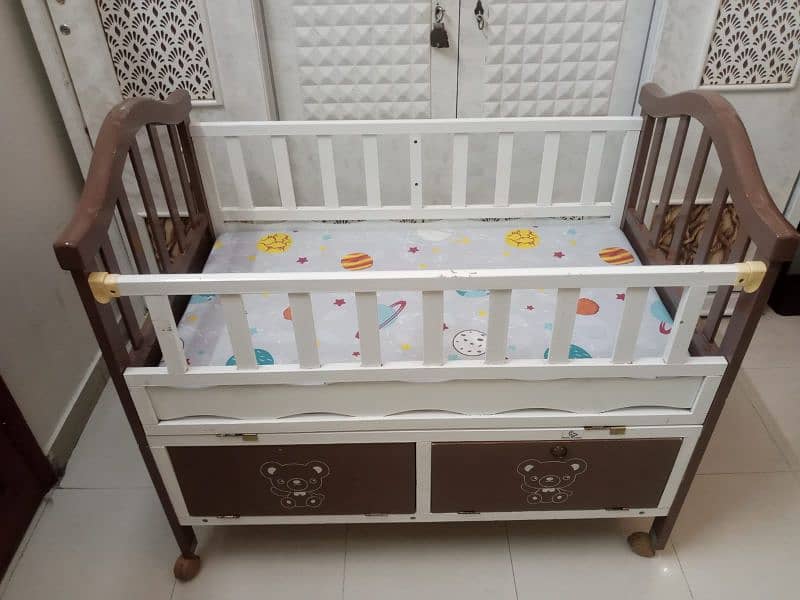 BABY COT 1